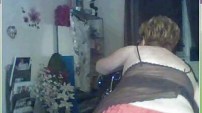 Drobna blondynka darmowe ostre filmy porno o smukłym ciele tak dobrze ujeżdża dużego kutasa